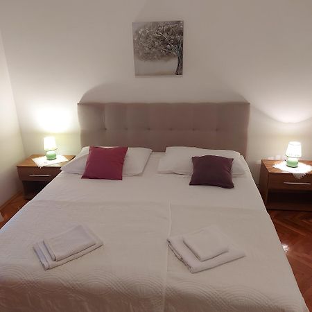 Apartments Diridonda Omis Room photo