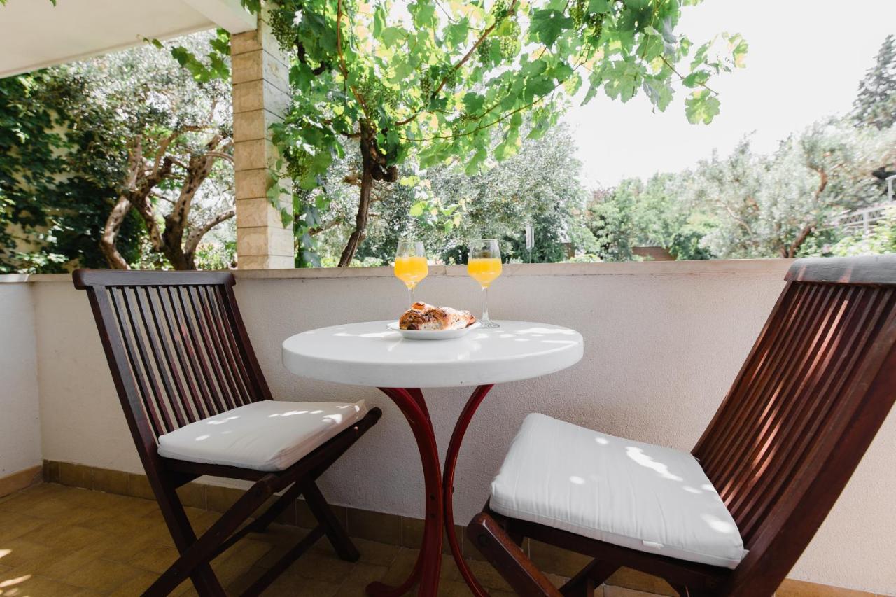 Apartments Diridonda Omis Exterior photo