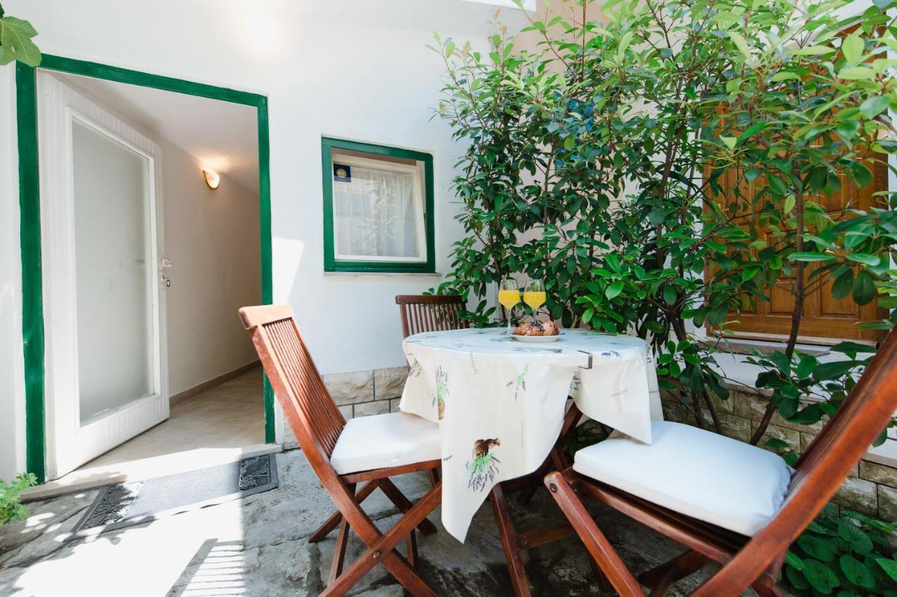 Apartments Diridonda Omis Exterior photo