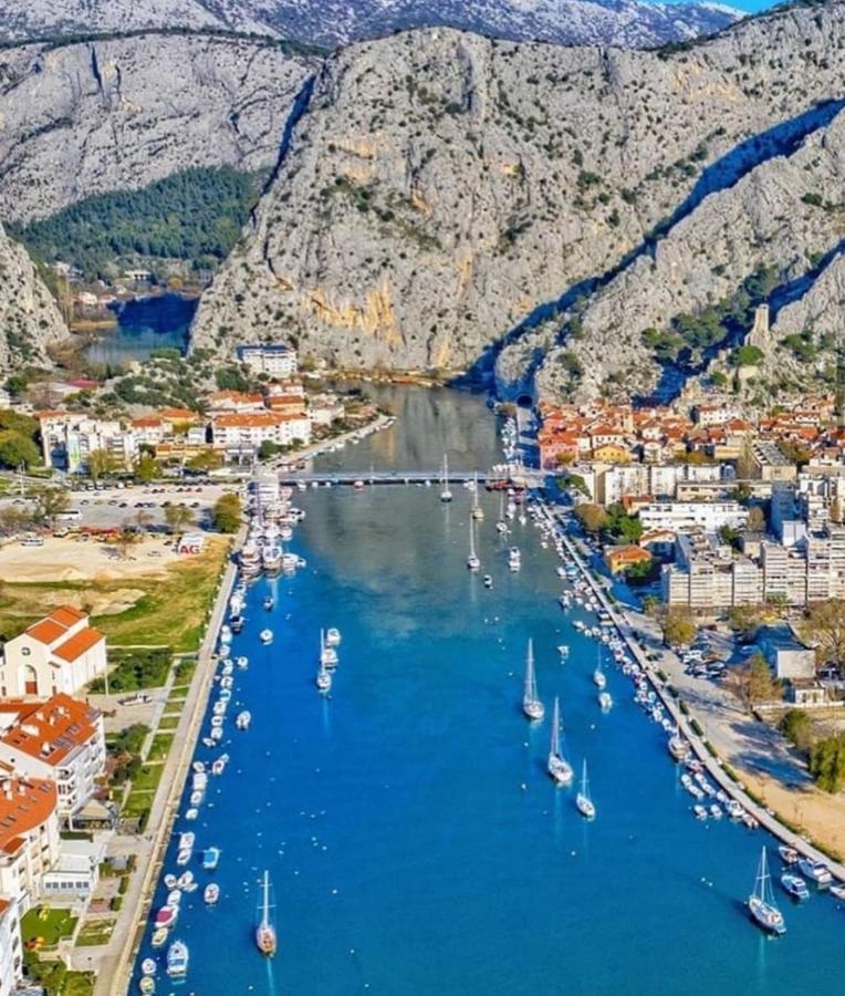 Apartments Diridonda Omis Exterior photo