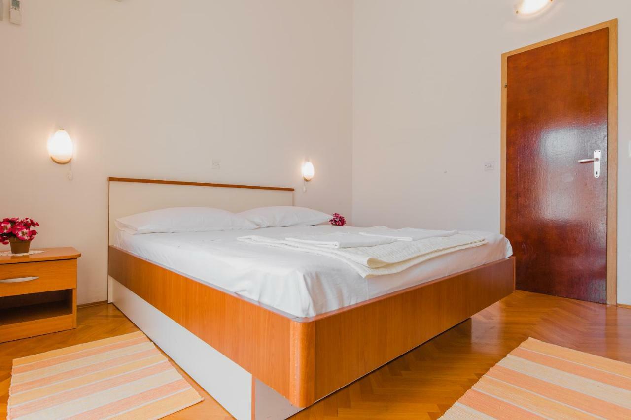 Apartments Diridonda Omis Exterior photo