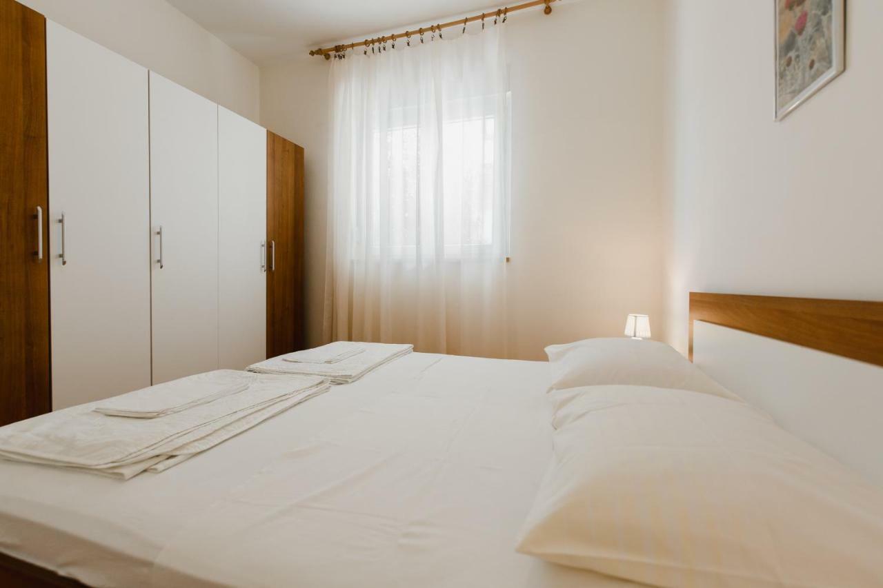 Apartments Diridonda Omis Exterior photo
