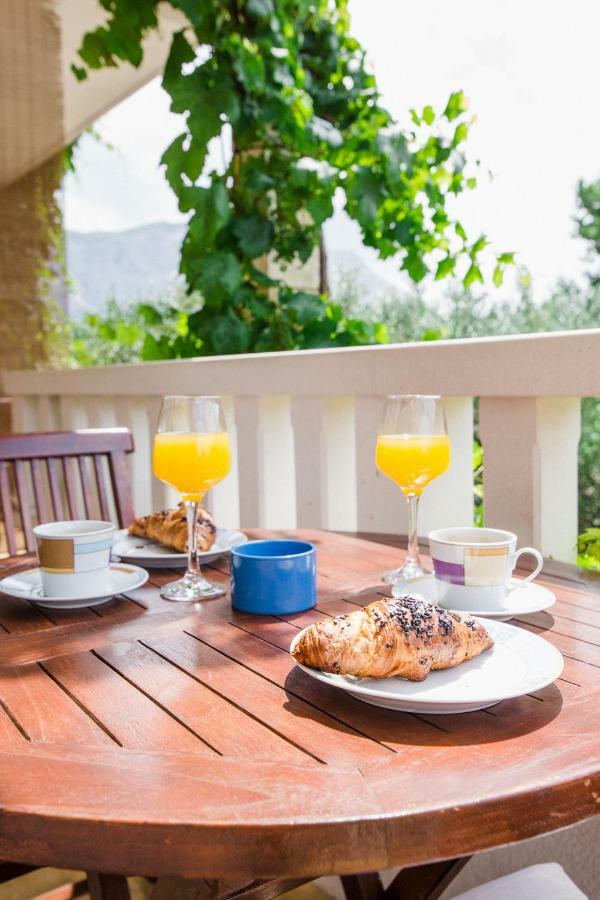 Apartments Diridonda Omis Exterior photo