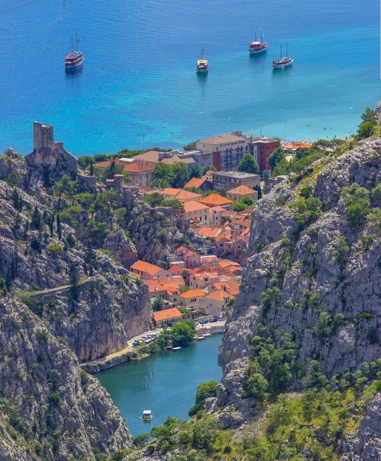 Apartments Diridonda Omis Exterior photo