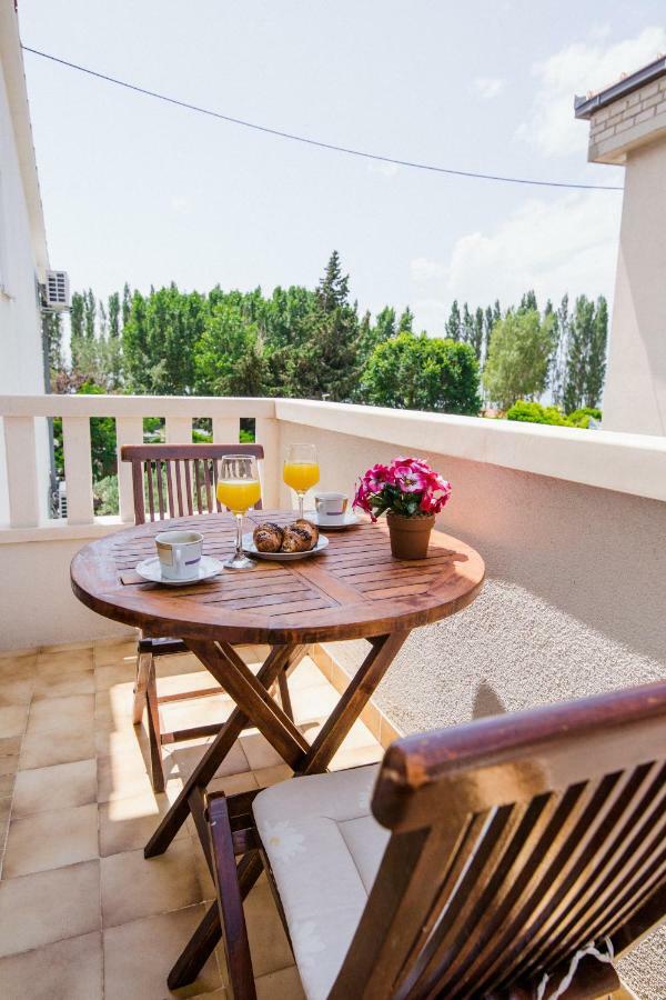 Apartments Diridonda Omis Exterior photo